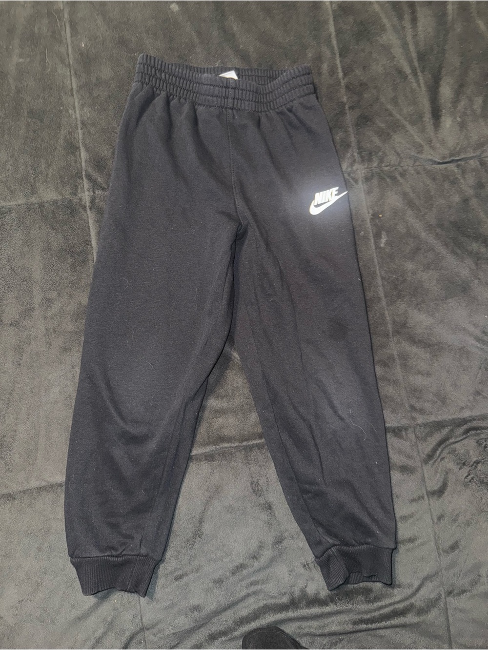 Nike Kids Black Fleece Jogger Sweatpants Size 6-7Y Large Logo Athletic Pants